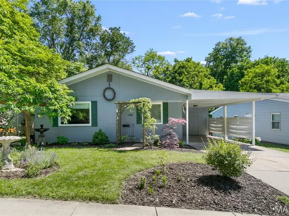 1028 Grand Ave, Edwardsville, IL 62025