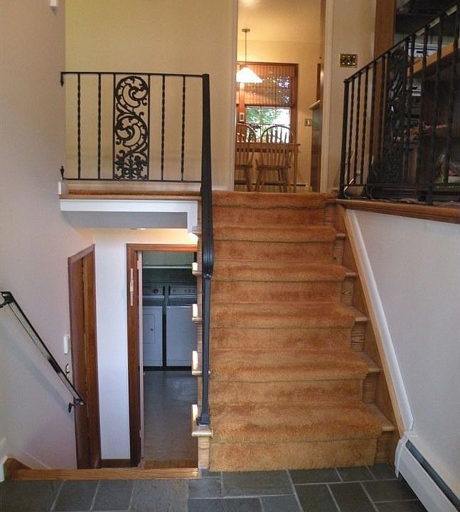 Slate Entry Foyer w/Double Coat Closet