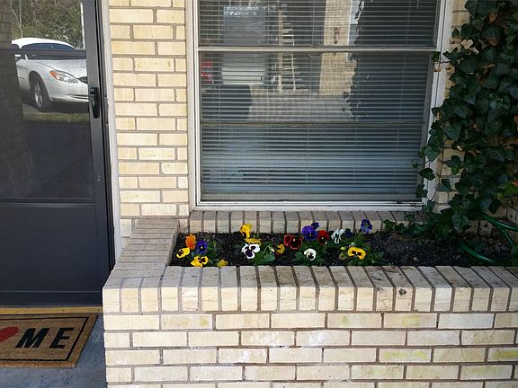 2nd image of 523 S Travis St APT 4A