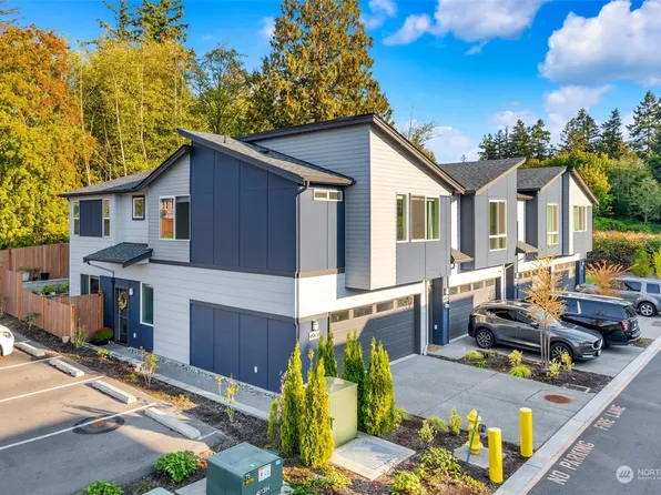 4902 Courtyard Lane #B1, Mukilteo, WA 98275