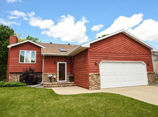 2901 30th St S, Moorhead, MN 56560
