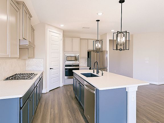 4th image of 2810 Oakheath Crest Ct