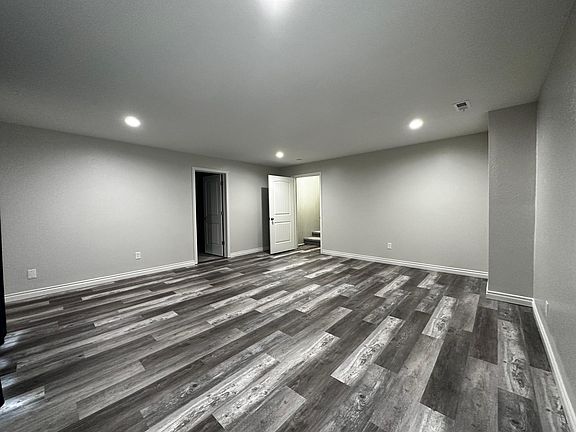 3rd image of 32115 Morgan Dr