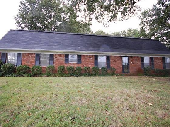 1st image of 1807 E Bryn Mawr Cir