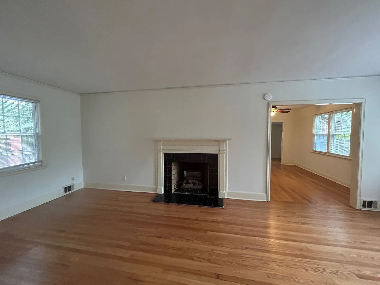 Updated Single-Story Rosewood Brick Home. $200 First Month's Rent Move In Special! — Photo 3