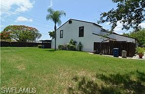 4th image of 8813 Somerset Blvd