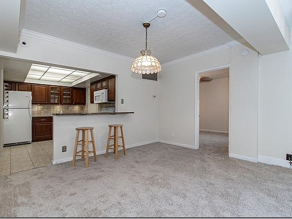 4th image of 19015 Van Aken Blvd APT 417