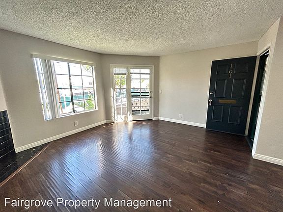5th image of 1130 Newport Ave Unit 101