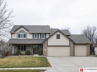 17428 Woolworth Ave, Omaha, NE 68130