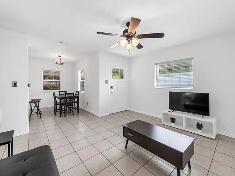 2637 Ernest St — Photo 11
