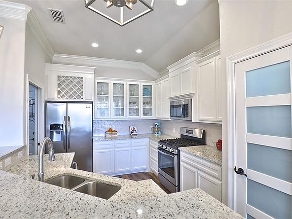 5th image of 3210 Settlers Way