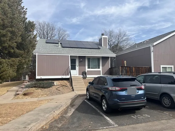 3840 S Genoa Ct, Aurora, CO 80013