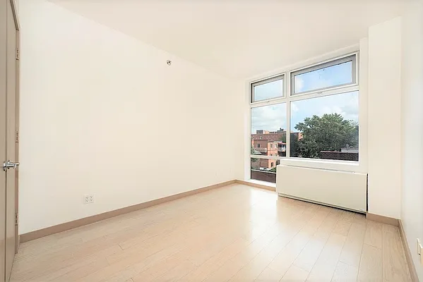 Rented by Bold New York | media 15