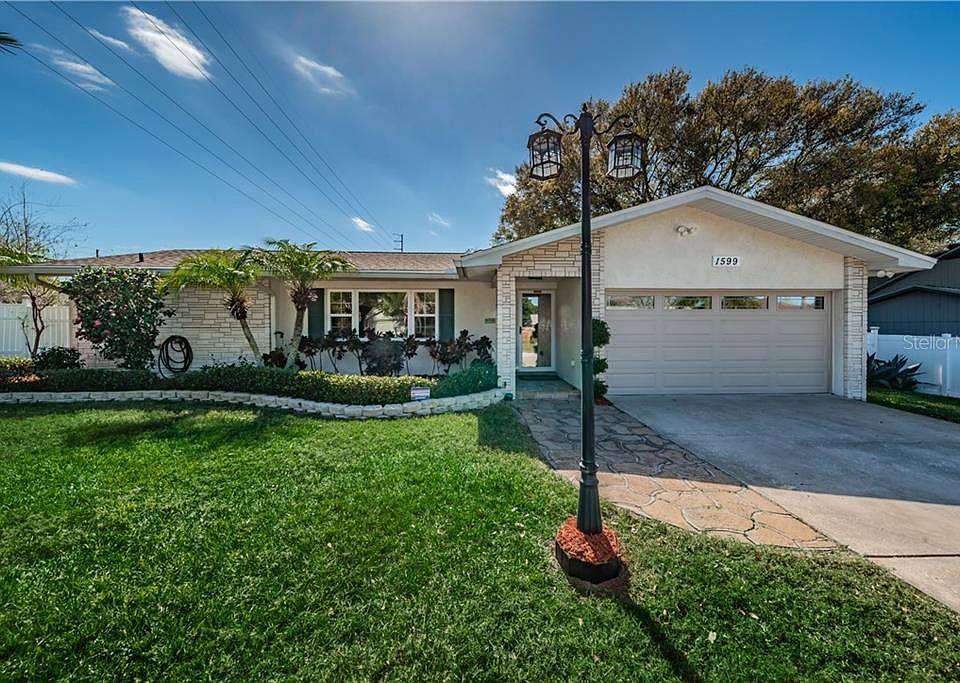 1st image of 1599 Coachlight Way