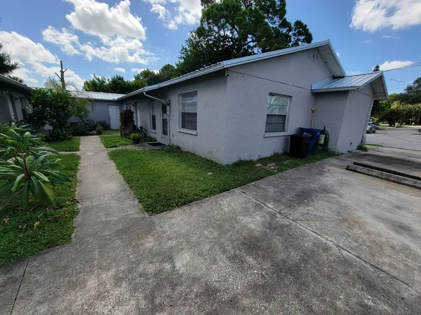 4409 York Drive Bradenton 4 Units - 4413, 4413 York Dr, Bradenton, FL 34207