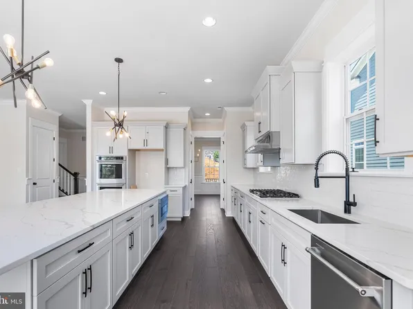 157 Lotus La 66, Malvern, PA 19355