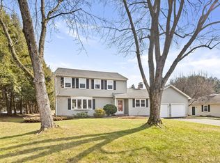 100 Wentworth Dr, South Windsor, CT 06074