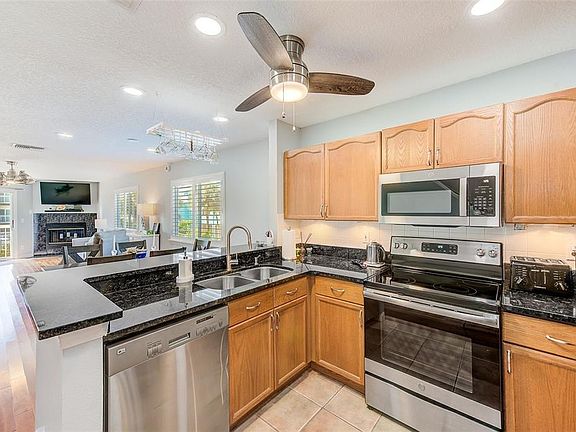 4th image of 205 Marcdale Blvd