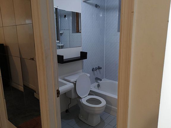5th image of 88 Glen Rush Blvd #2
