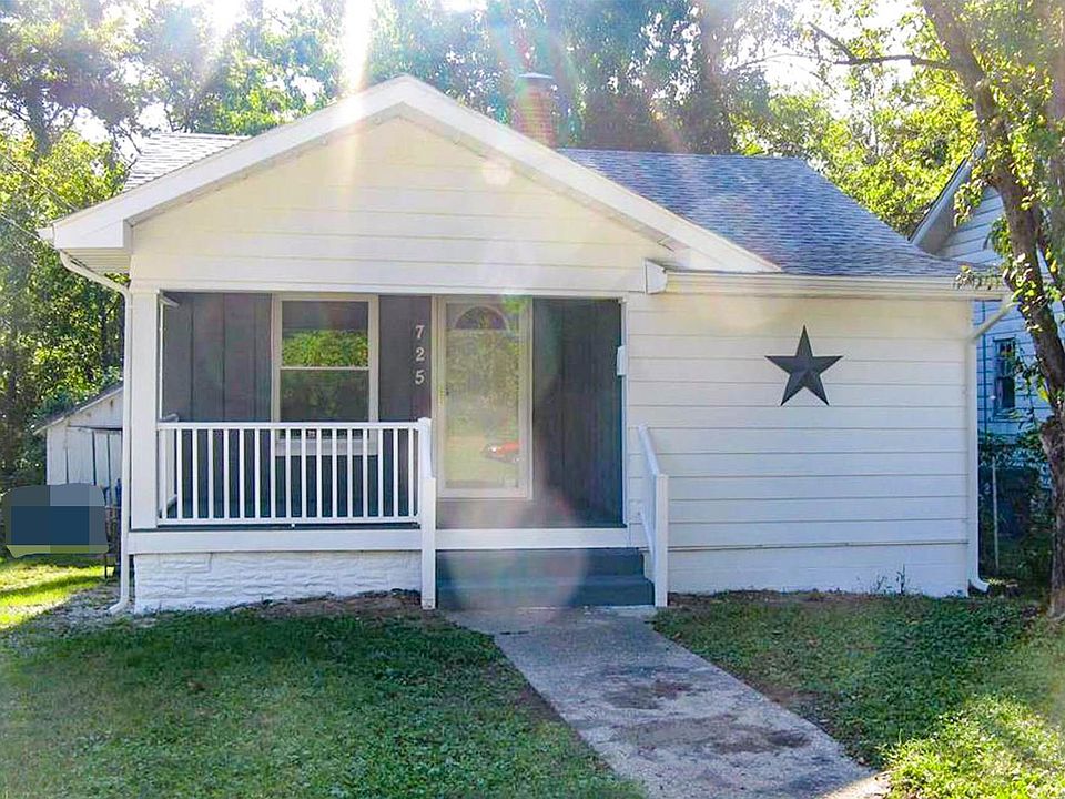 1st image of 725 Park Dr