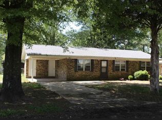 205 Hall St, Bay, AR 72411