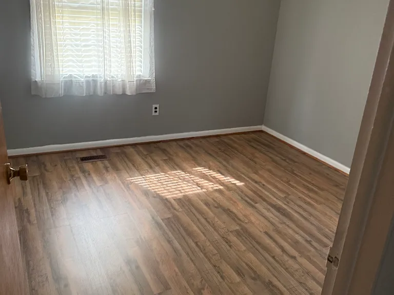 3818 Wyatt St — Photo 5