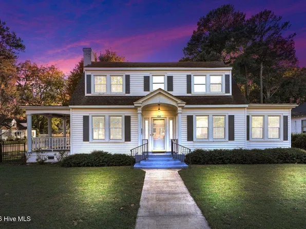 120 E John Street, Mount Olive, NC 28365