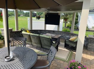 242 Dornoch St, Cortland, OH 44410