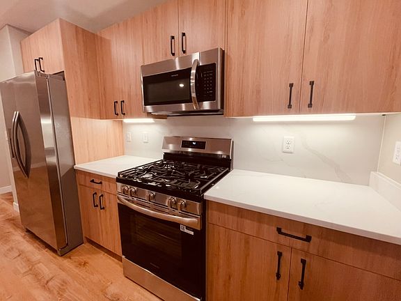 4th image of 1205 N Williwaw Way #2
