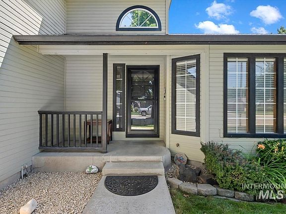 4th image of 3326 N Linda Vista Ave