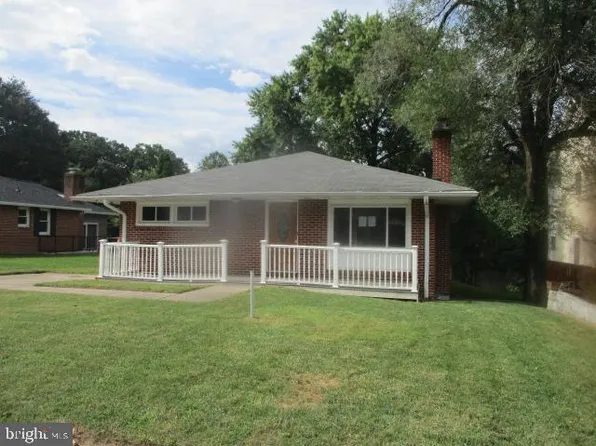 7686 Briar Ln, Pasadena, MD 21122