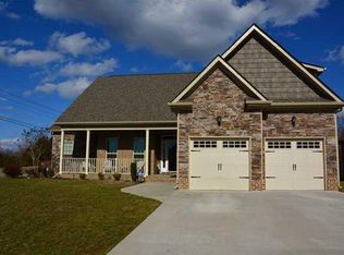 8505 Sunridge Dr, Ooltewah, TN 37363