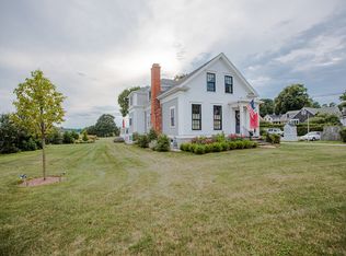 923 Hope St, Bristol, RI 02809