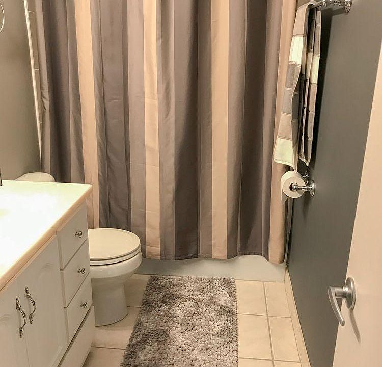 1st image of 1009 N Jackson St APT 1404