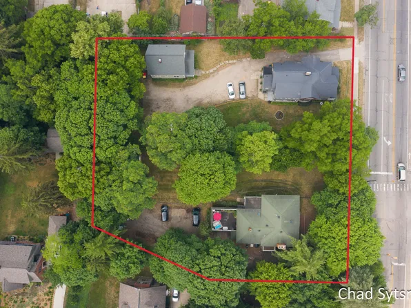 148-200 Burton St SE, Grand Rapids, MI 49507