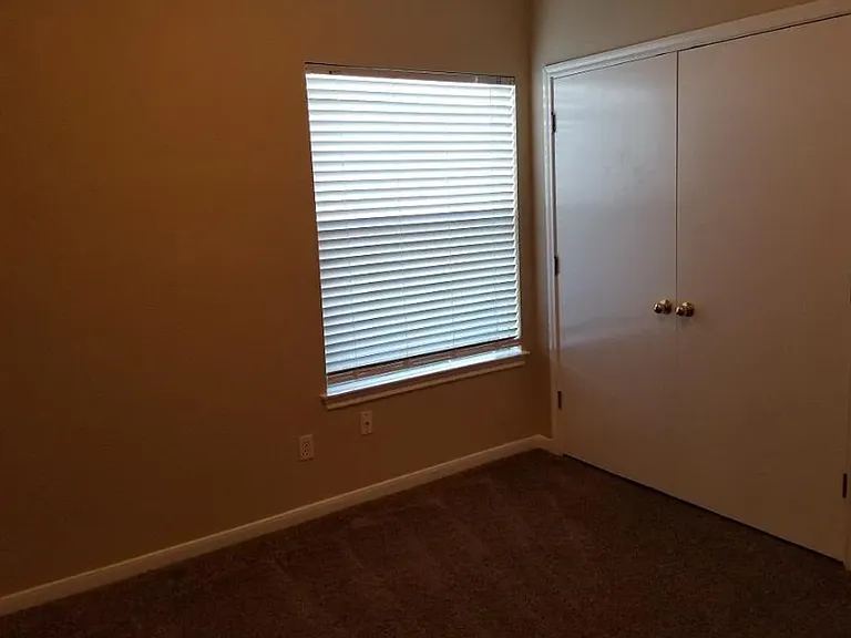 2801 Southampton Way #A — Photo 8