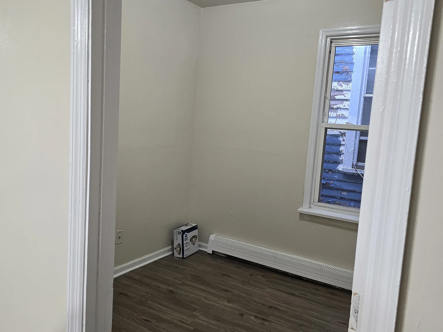 3 bed, 1000 sqft, $1,500 — Photo 4