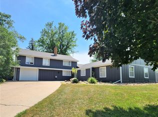 14 Elbon Dr, Pipestone, MN 56164