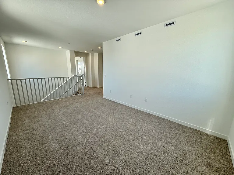 809 Canoe Ct — Photo 26