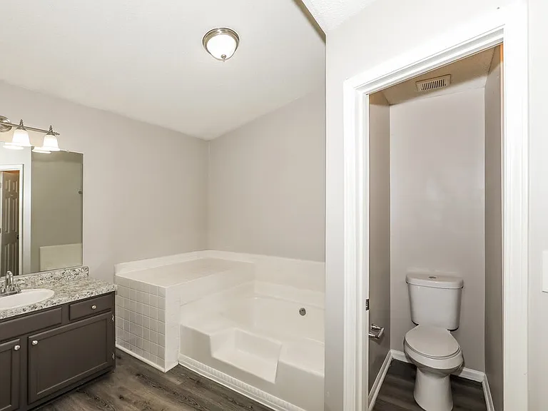 1573 Glynn Ct — Photo 9