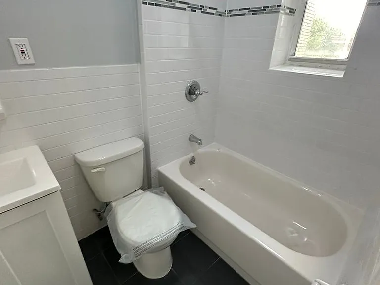 4536 Park Ave — Photo 15