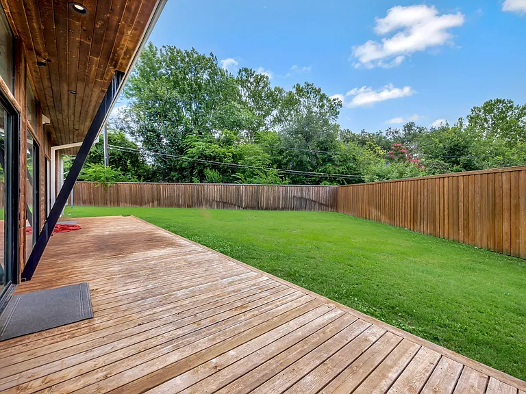 11248 Jamestown Rd — Photo 42
