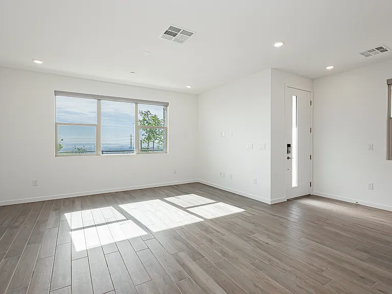 1420 Song Lark Ln — Photo 3
