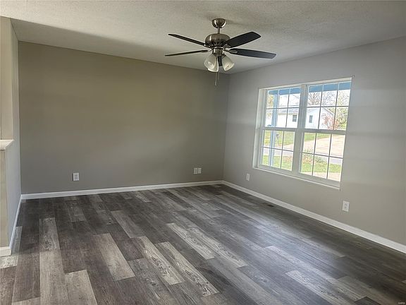 4th image of 762 Sommerset Dr