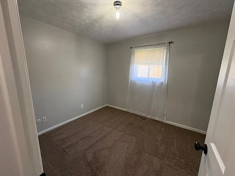 2087 Granada Dr — Photo 18