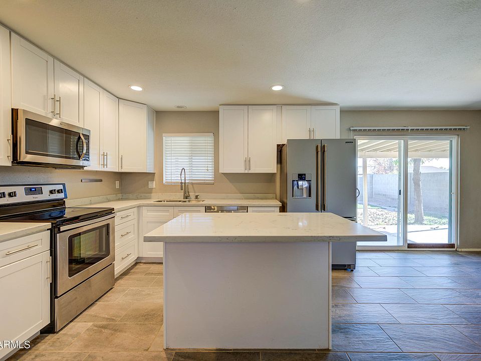 1st image of 1533 E EMELITA Avenue