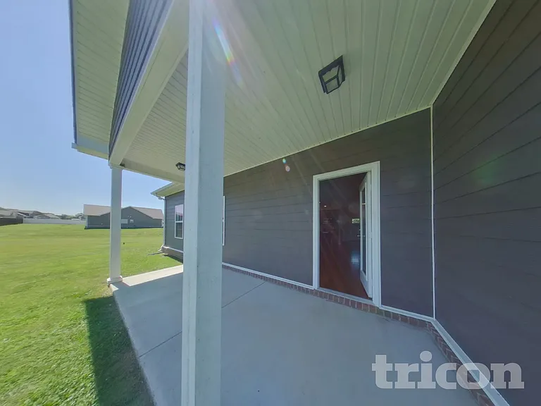 820 Ellyson Dr — Photo 14