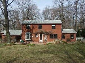 2nd image of 1539 White Oak Dr