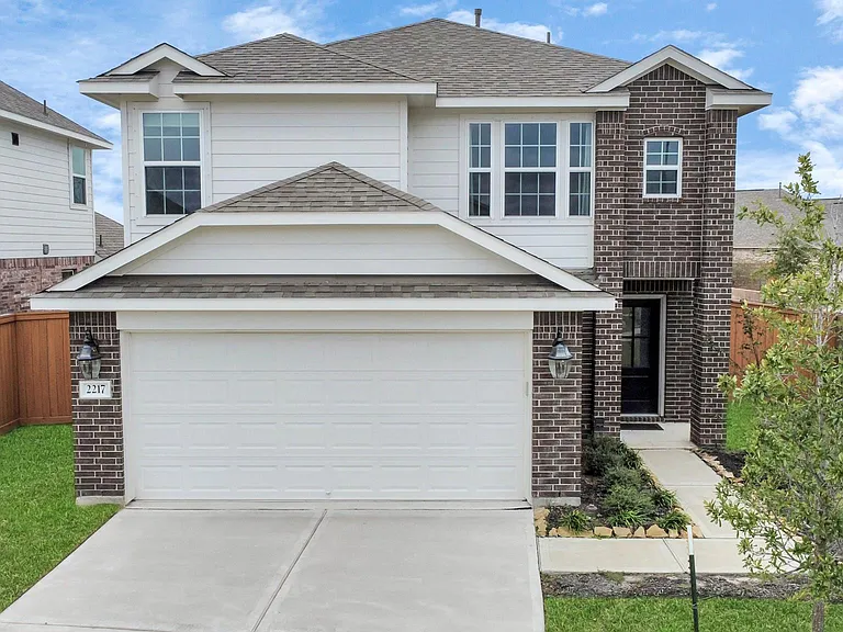 2217 Windy Grove Dr — Photo 1