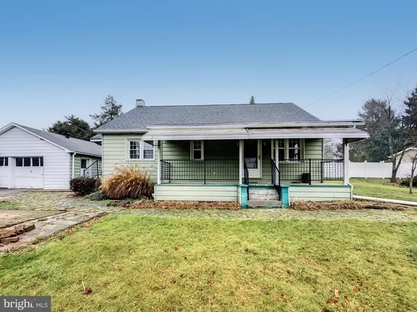 317 N Main St, Manchester, PA 17345